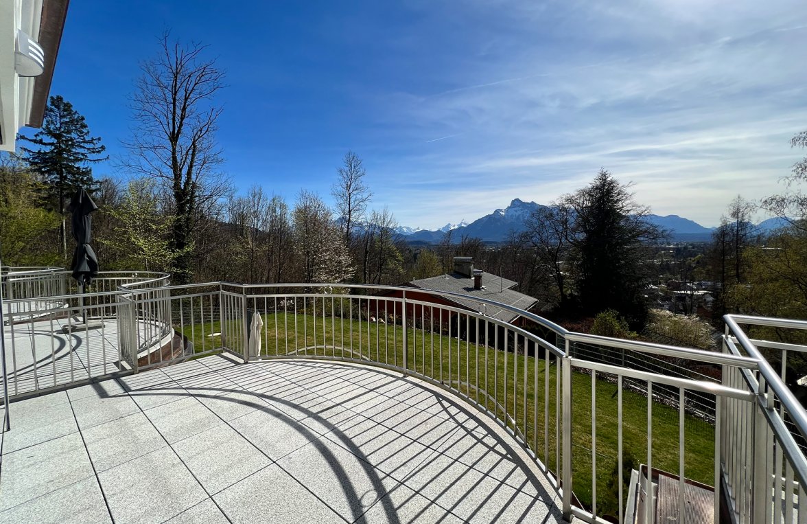 Property in 5020 Salzburg - Parsch: Terraced house high above the roofs of Salzburg with a view of Hohensalzburg - picture 2