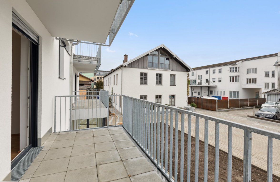 Property in 83395 Freilassing, Bayern: Modernes Townhouse im Stadtzentrum von Freilassing - picture 2