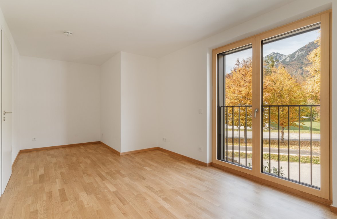 Property in 83435 Bayern - Bad Reichenhall: Space miracle! Living with a sunny south-facing balcony and a view of Schönberg - picture 1