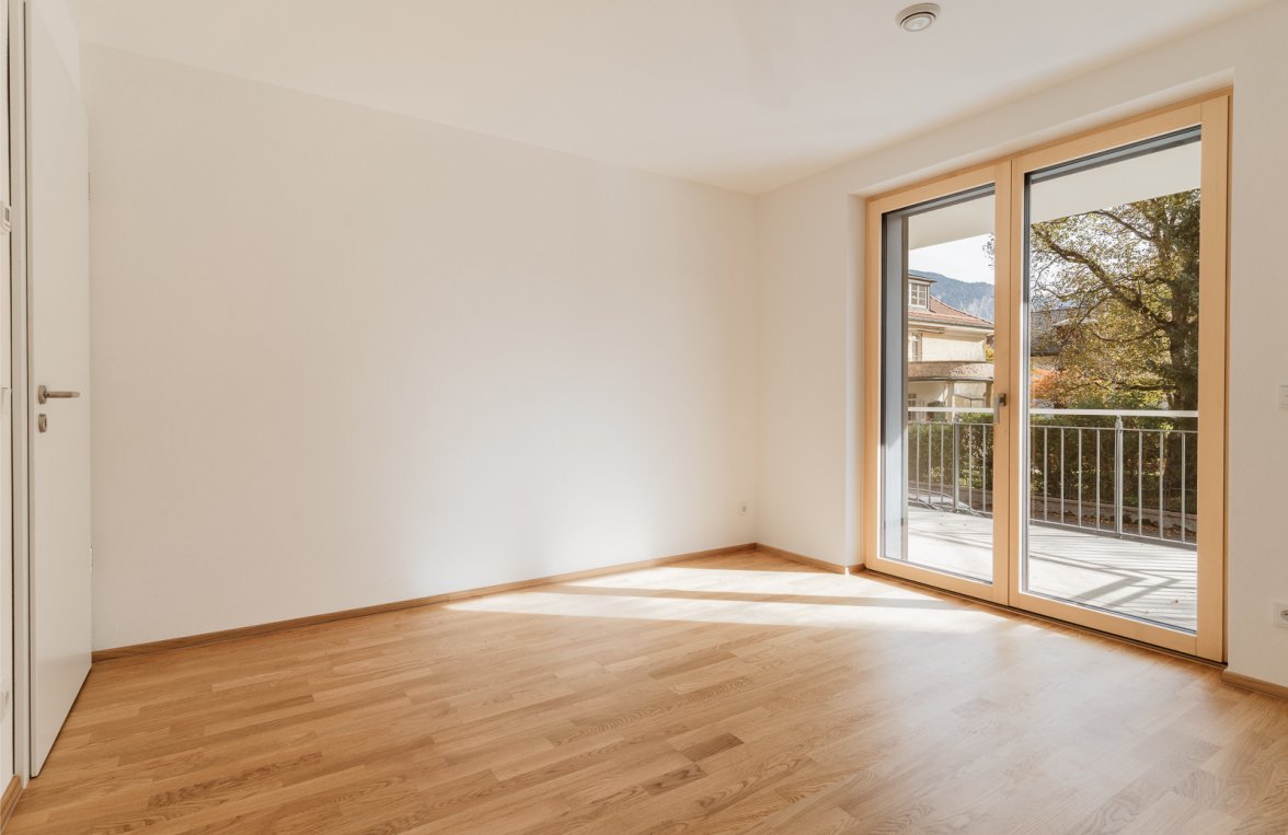 Property in 83435 Bayern - Bad Reichenhall: Living room with mountain view! Newly built apartment with a view of Schönberg - picture 1