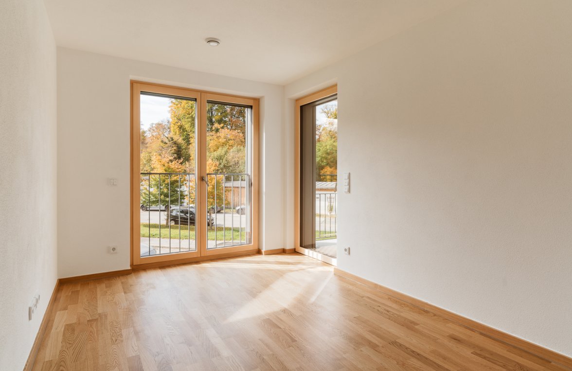 Property in 83435 Bayern - Bad Reichenhall: Space miracle! Living with a sunny south-facing balcony and a view of Schönberg - picture 2