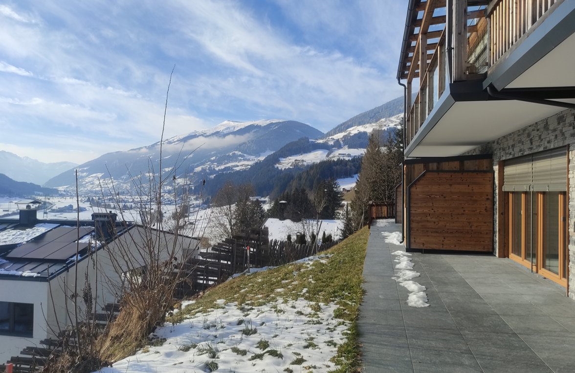Property in 5731 Nähe Kitzbühel: Second home: Alpine chic par excellence! Luxurious 5-room maisonette - picture 1