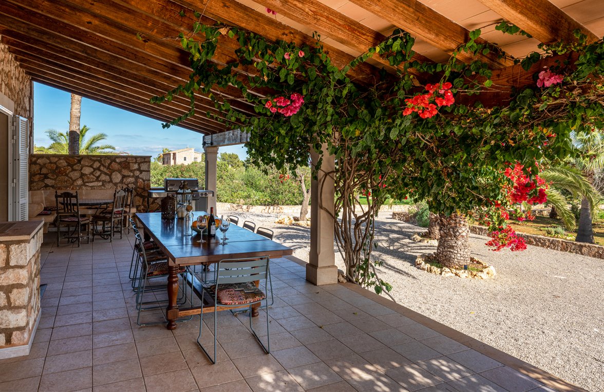 Property in 07670 Portocolom: Finca with panoramic views of Portocolom with rental licence - picture 10