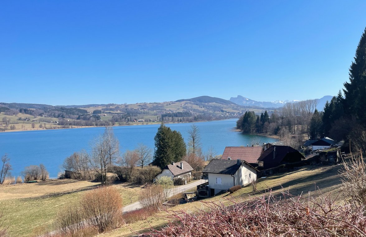 Property in 4894 Irrsee / Salzkammergut: Country house with an unobstructable panoramic view overlooking Lake Irrsee - picture 2