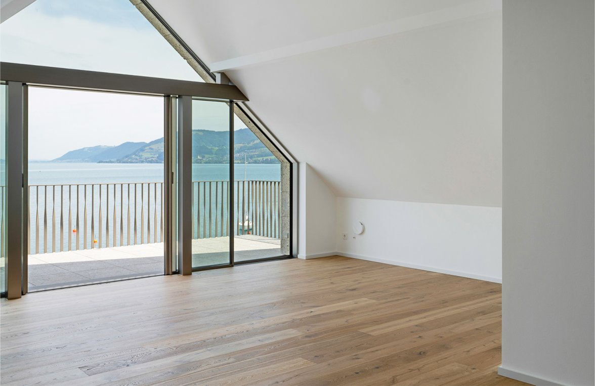 Property in 4854 Attersee - Salzkammergut: Life by the Lake! Living Directly on Lake Attersee - picture 1