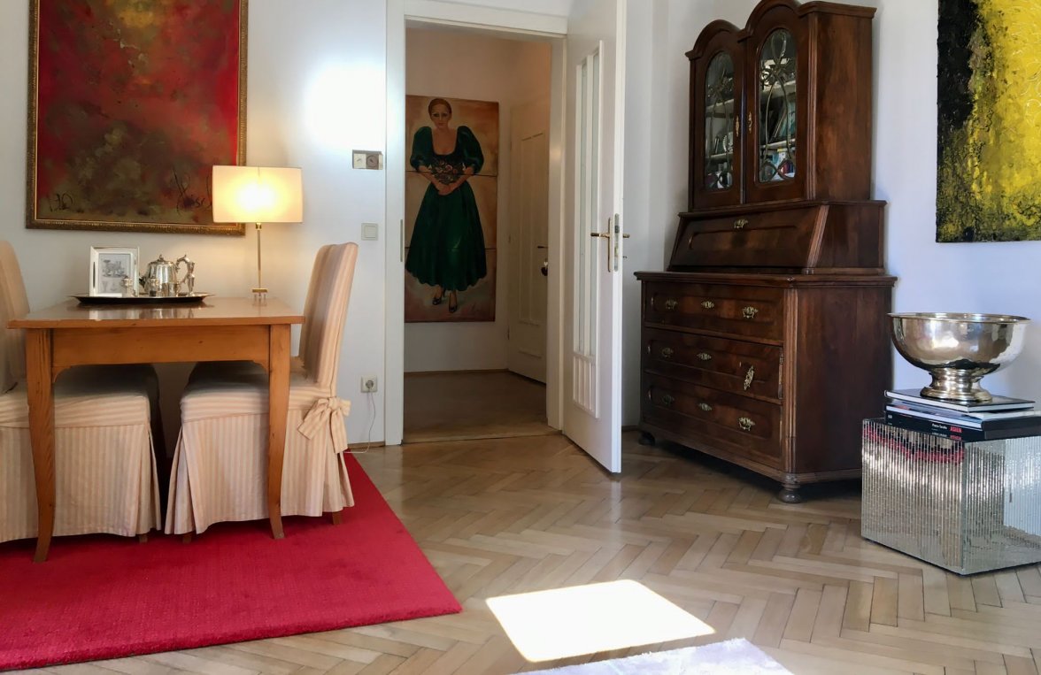 Immobilie in 5023 Salzburg - Gnigl: Zeitloser Charme - 2-Zimmer Altbauwohnung  - bild 1