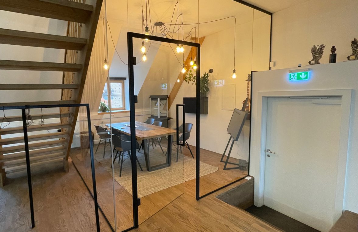 Property in 5082 Salzburg - Fürstenbrunn: Working at the manor! Modern office with loft character in a green location - picture 2