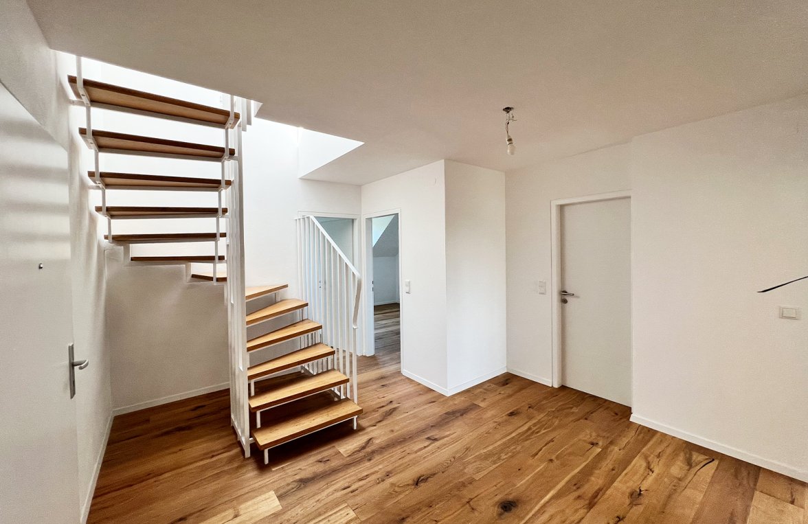 Immobilie in 5020 Salzburg - Altliefering: Sonnige Maisonette-DG-Wohnung mit Haus-im-Haus Charakter - bild 1