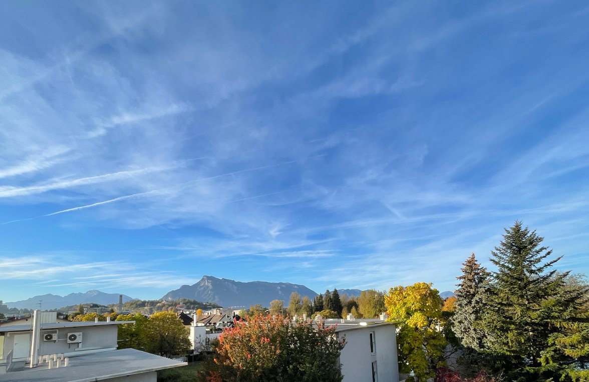 Property in 5020 Salzburg - Josef-Mayburger-Kai: Living with panoramic view near the Salzachkai! Stylish top floor apartment in a s - picture 3