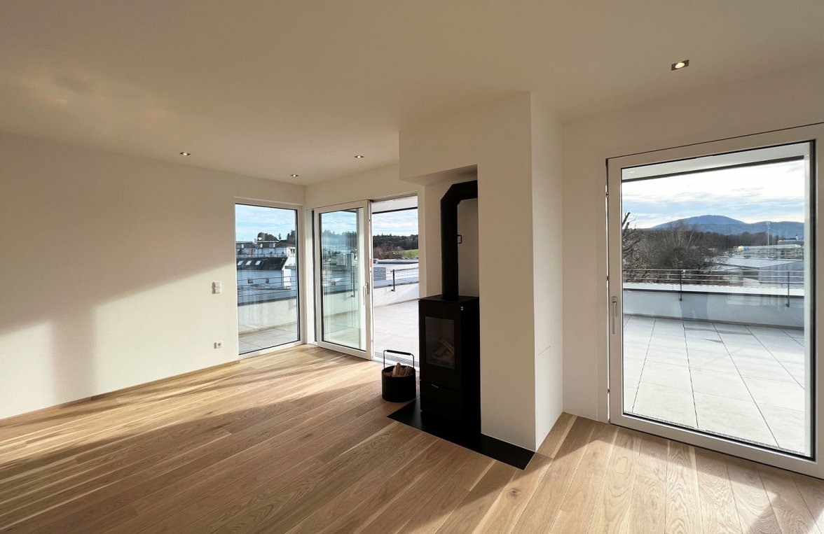 Property in 5201 Seekirchen am Wallersee: Erstbezug! Penthouse mit rundumlaufender 360° Terrasse - picture 2