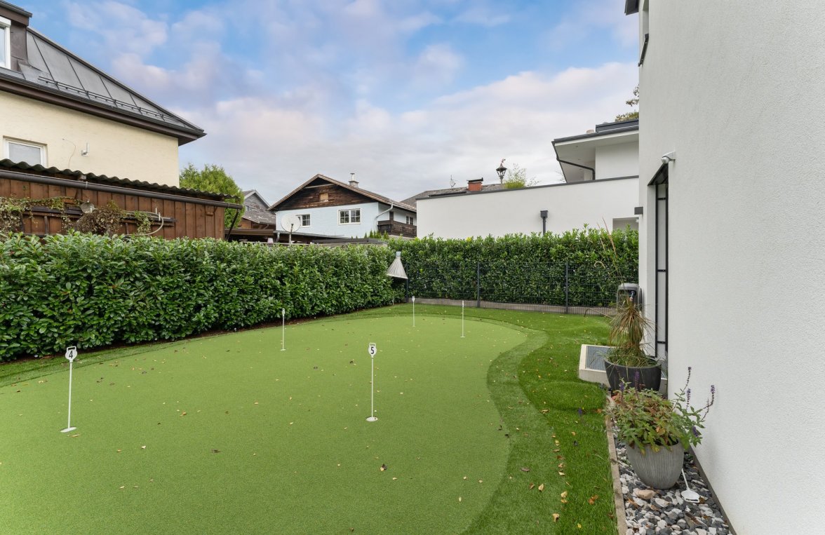 Property in 5020 Salzburg - Leopoldskron-Moos: En Vogue Villa mit Pool & Golfanlage! - picture 1