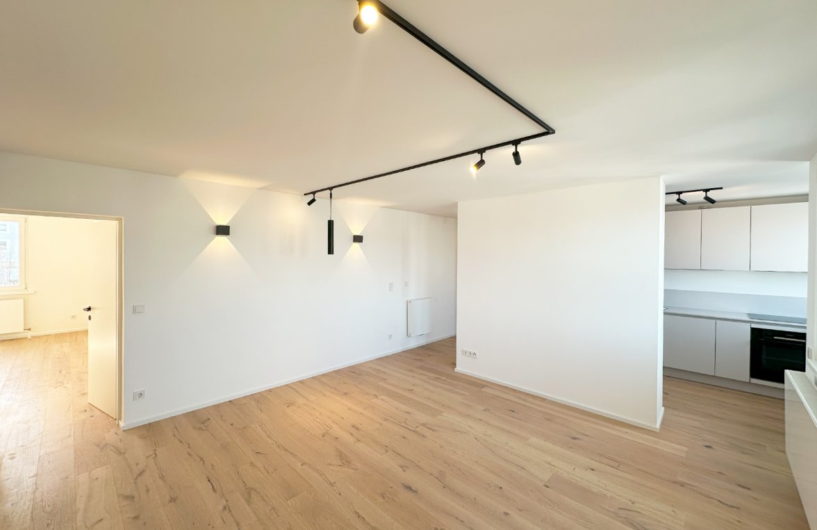 Immobilie in 5020 Salzburg - Lehen: Hochwertig renovierte 3-Zimmer Wohnung neben der PMU Salzburg - bild 2