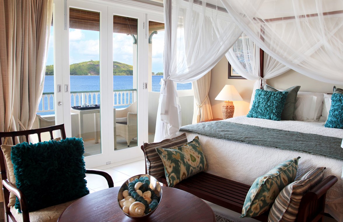 Property in - Mahe: EDEN PRIVATE ISLAND SEYCHELLES: Townhouse with wide-ranging views for best possible living comfort. - picture 3