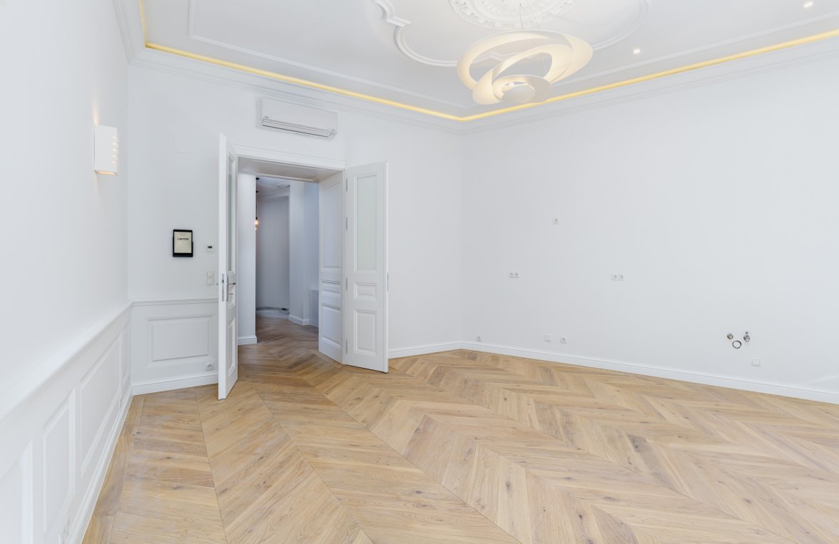 Property in 1090 Wien, 9. Bezirk: Grand Park Residence: Stately old building with green views! - picture 1
