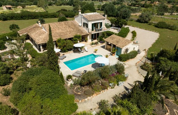 Property in 07650 Spanien - Santanyi: Charming country house with pool near Santanyí