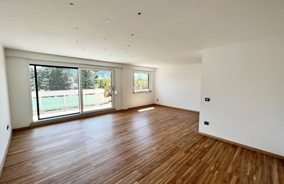 Property in 5020 Salzburg - Gnigl: Love at first sight! Sunny apartment with terrace and lots of space!