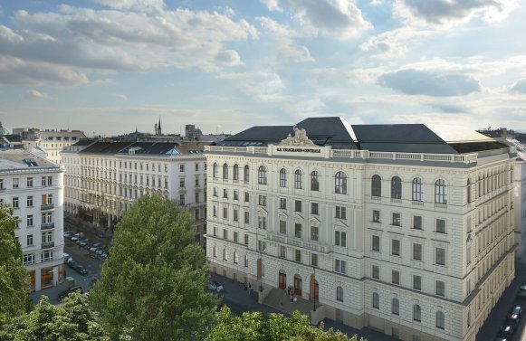 Property in 1010 Wien, 1. Bezirk: Urban and cool in a premium spot in the first district