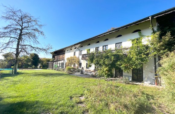 Property in 83370 Bayern - Seeon-Seebruck: Enchanting country estate with private lake access and horse paddock