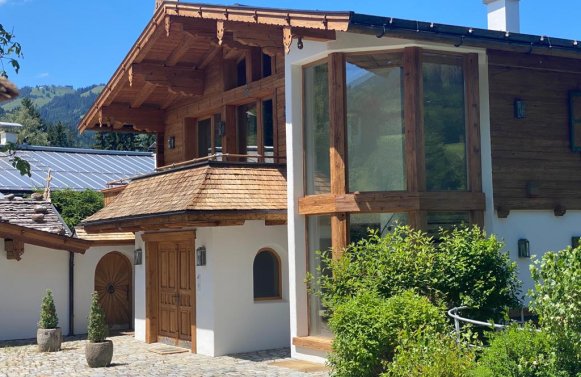 Property in 6370  Kitzbühel: PRIME LOCATION ON BICHLALM-Exclusive villa in panoramic position