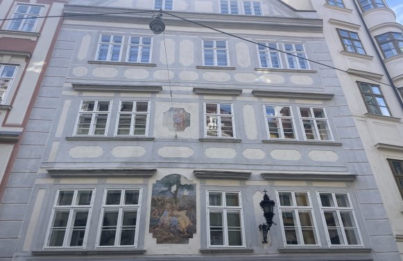 Immobilie in 1010 Wien, 1. Bezirk: Jesuitenviertel - Detailverliebtes Juwel - Residieren auf 932 m²
