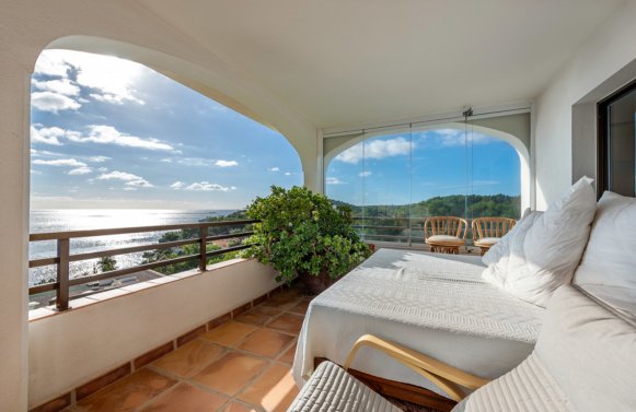 Immobilie in 07181 Mallorca - Cala Vinyes: Penthouse mit Meerblick und Gemeinschaftspool in Cala Vinyes
