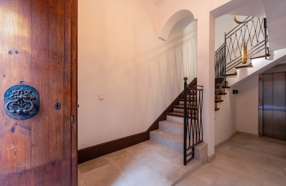 Property in 07001 Palma de Mallorca: STYLISH OLD TOWN APARTMENT - NEW CONSTRUCTION WITH GARAGE
