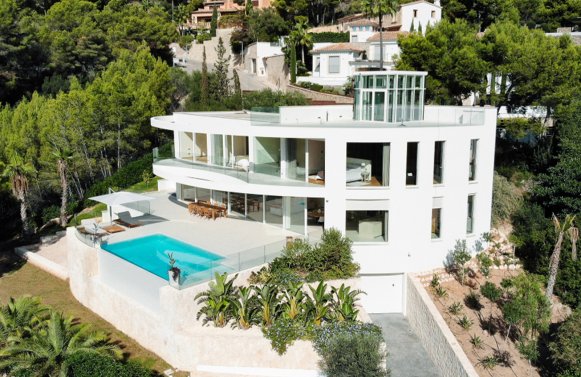 Immobilie in 07157  Mallorca - Port d'Andratx: Außergewöhnliche Architektenvilla mit Hafenblick