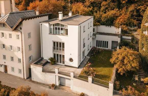 Immobilie in 5020 Salzburg - Arenberg: Für Autoliebhaber - Townhouse nähe Schloss Arenberg mit 14 Tiefgaragen Plätzen