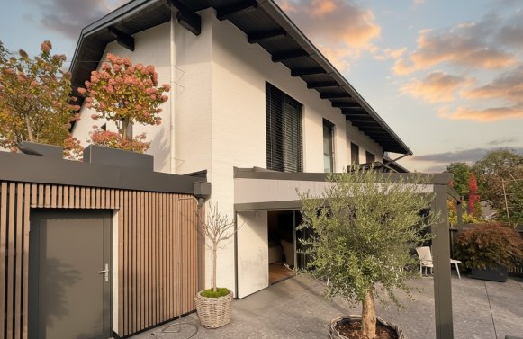 Immobilie in 5081 Salzburg - Anif: Ruhige Eleganz!  Eck-Haus de Luxe mit  Swim-SPA in Bestlage Anif