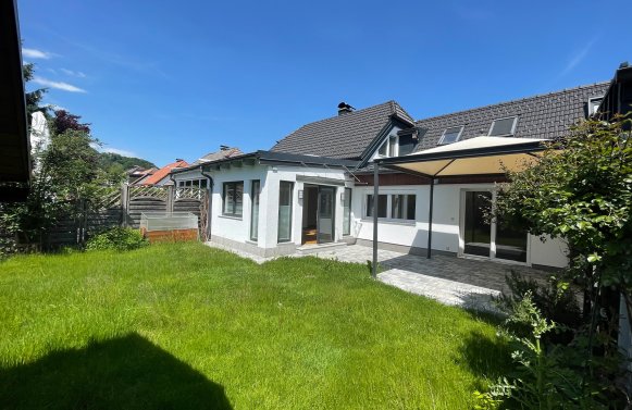 Property in 5082 Salzburg - Grödig: A residential hit with a view! Terraced house in peaceful panoramic location ...