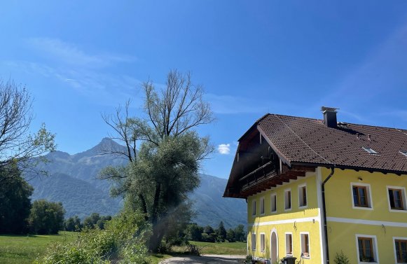 Immobilie in 5020 Salzburg Stadt: Bäuerliches Mehrfamilienhaus mit 4 Wohneinheiten in Leopoldskron-Moos