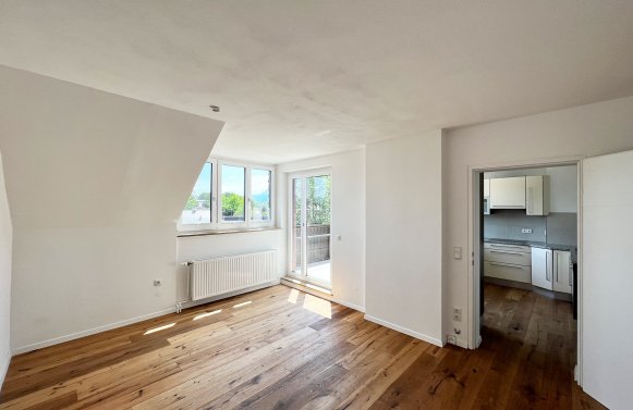 Immobilie in 5020 Salzburg - Altliefering: Sonnige Maisonette-Dachgeschoss-Wohnung