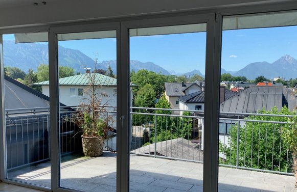Immobilie in 5020 Salzburg - Maxglan: Bezaubernde DG-Wohnung mit großem Balkon und Untersbergblick