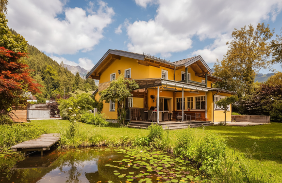 Immobilie in 5453 Salzburg - Pongau - Werfenweng: Zuhause in den Bergen! Familienidyll mit Naturschwimmteich und Bergblick