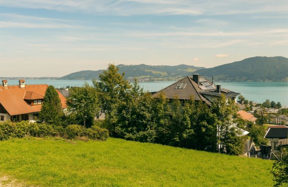 Immobilie in 4865 Salzkammergut - Nußdorf am Attersee: Exklusives Grundstück in Nussdorf  540 m² mit Seeblick