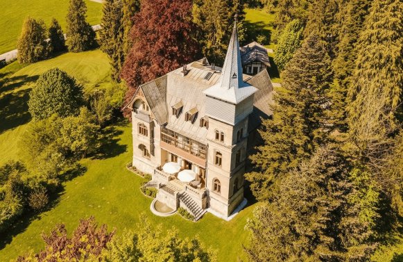 Immobilie in 5310 Salzkammergut - Mondsee : SOMMERFRISCHE WIE EINST! Historisches Juwel mit Mondseepanorama