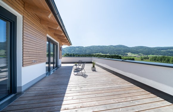 Property in 5310 Mondsee / Salzkammergut: MONDSEE Fantastic penthouse with approx. 143 m² roof terrace!