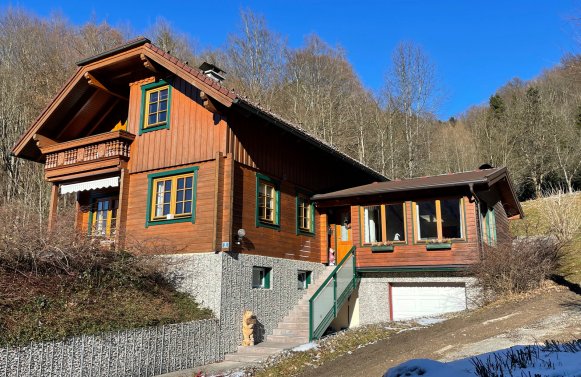 Immobilie in 4866 Mondsee / Salzkammergut: Ein Holzhaus, das glücklich macht mit Mondsee-Blick!