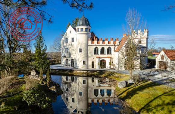 Immobilie in 5123 Nähe Burghausen: Große Oper! Schloss mit Blick auf Burghausen - nur 1h von München entfernt